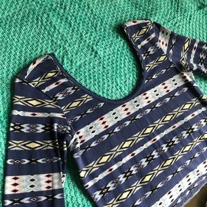 Long sleeve scoop neck